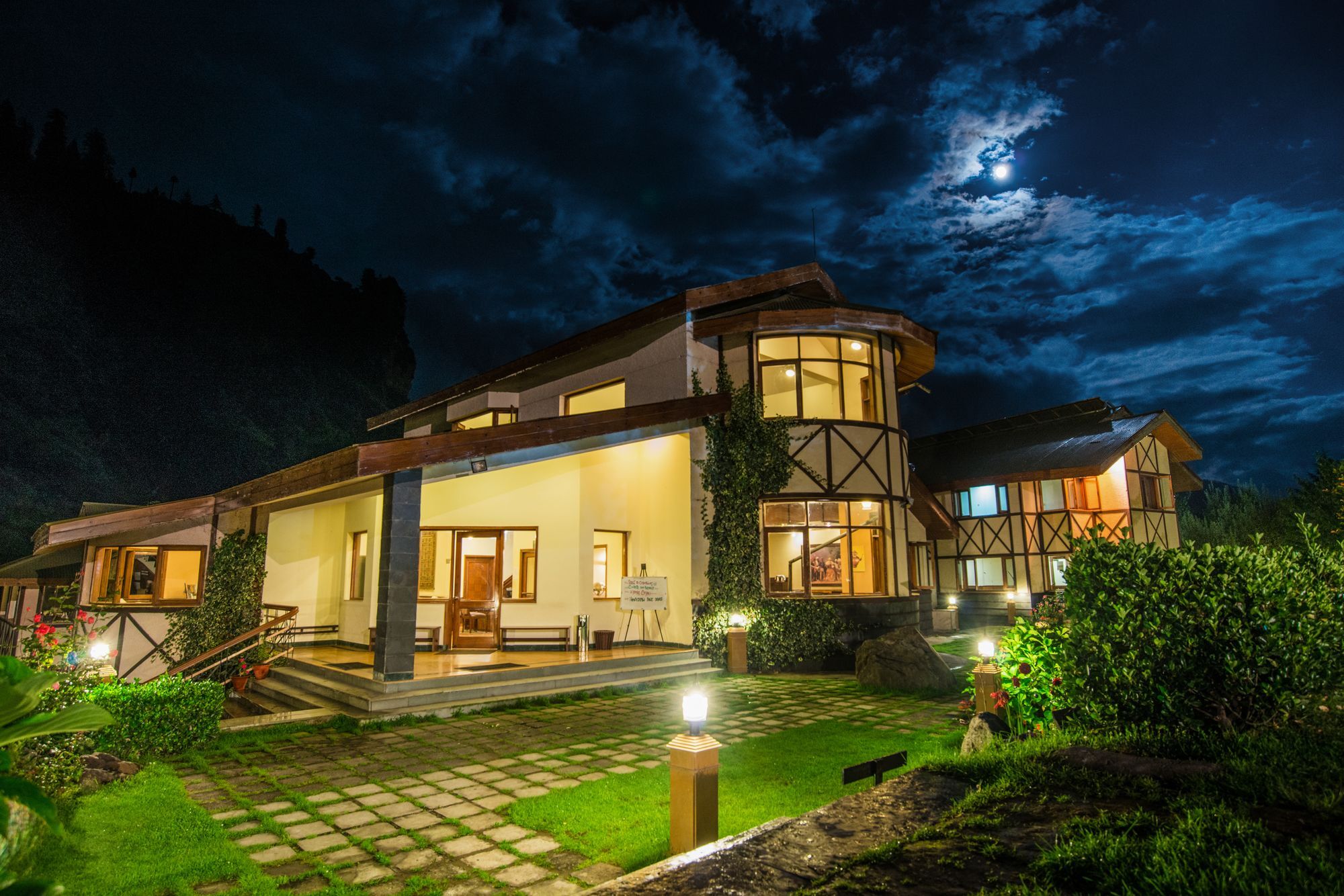 Solang Valley Resort Palchan Exterior foto
